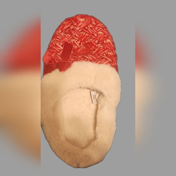 Liz Claiborne slippers - Picture 2 of 3